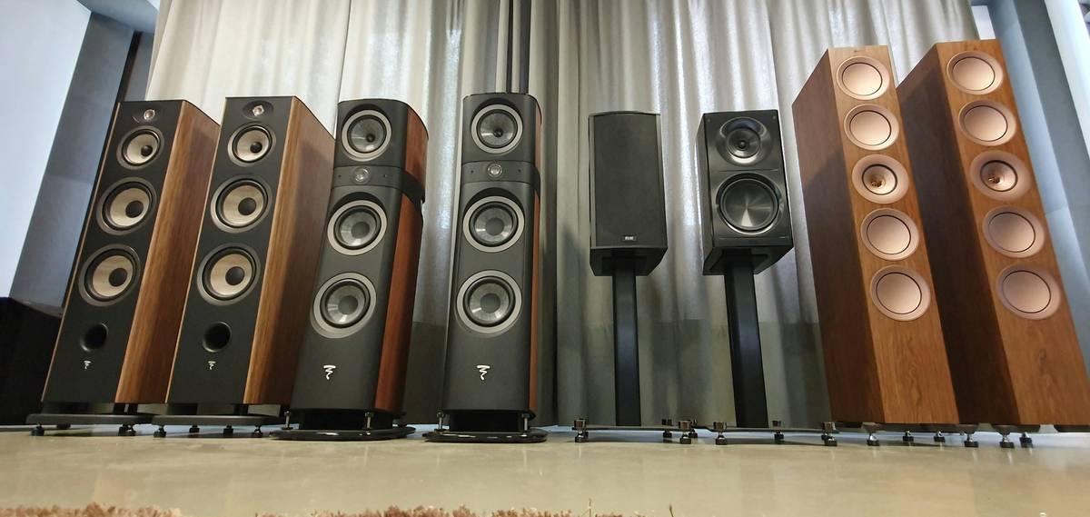 Dolby Atmos surround sound speakers ceiling installation in gaming room