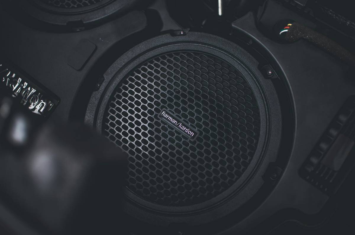 Surround Sound Speakers for Projector: 7 Proven Tips to Avoid Painful Setup Mistakes
